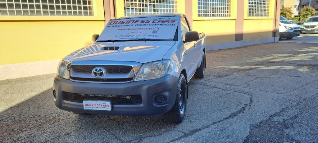 Toyota HILUX 2.5 TD 120 CV 4X2 PICK UP MT. 2.20 - GANCIO TRAINO OMOLOGATO